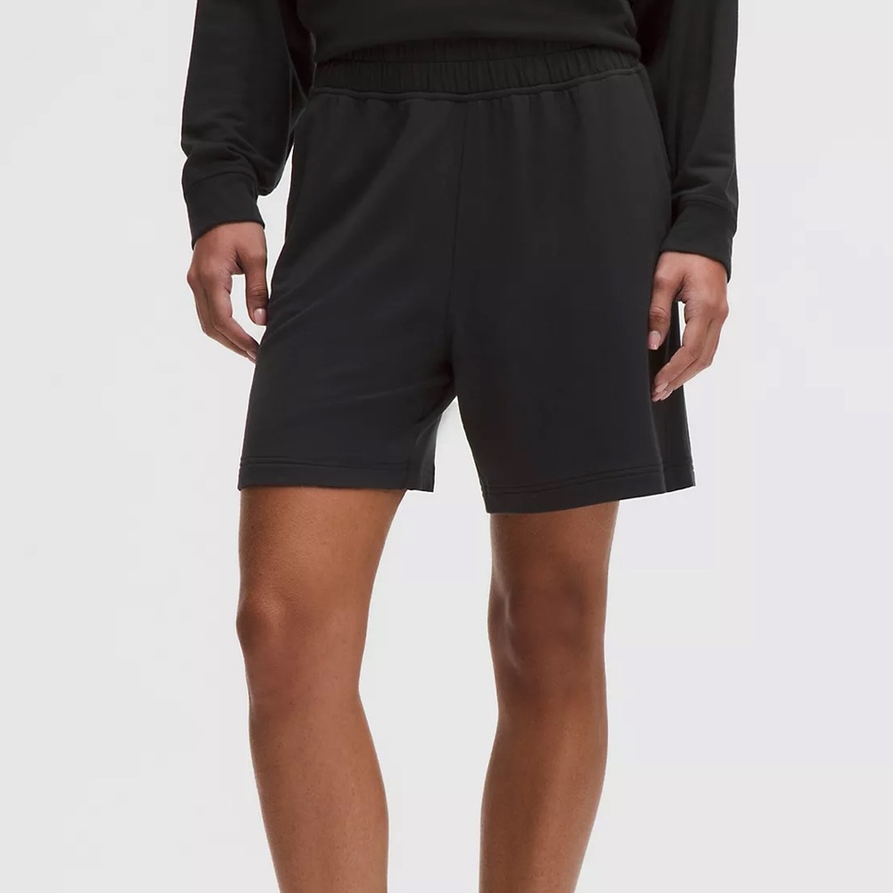 Lululemon • BeCalm Mid-Rise Bermuda Short